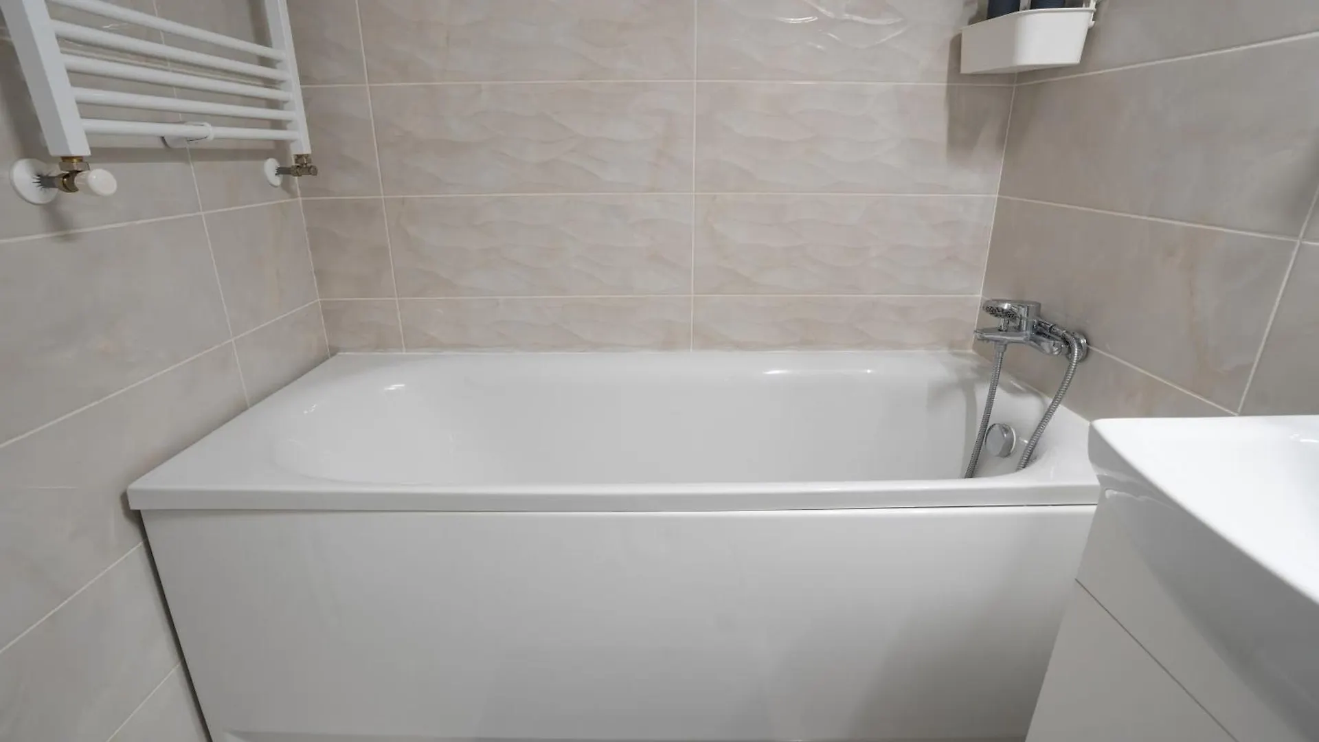 Luno Apartment Bükreş 0*,  Romanya